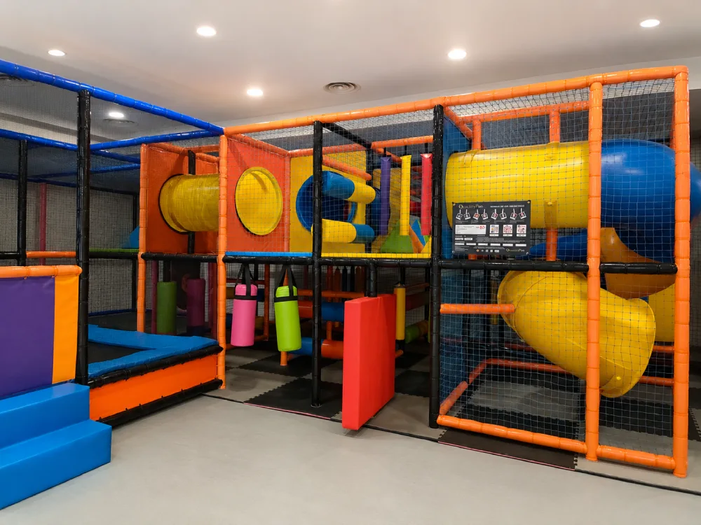 Empresa de parques infantiles alojamientos turisticos