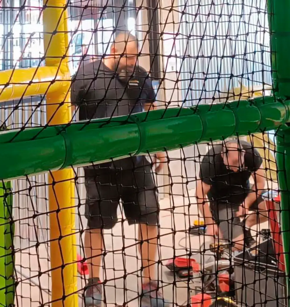 Mantenimiento de parques infantiles profesional